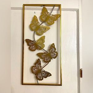 GOLD BUTTERFLY WALL DECOR
